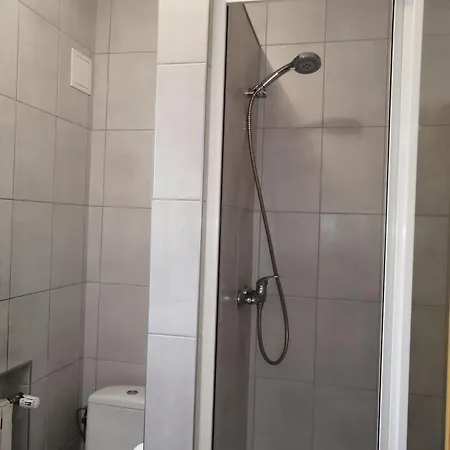 Dom U Waki Ζακοπάνε